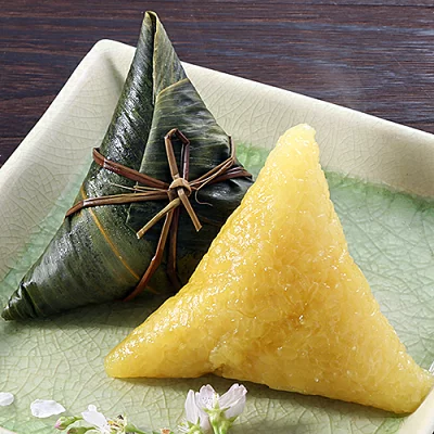 甘味処　押井本家　黄金笹巻き